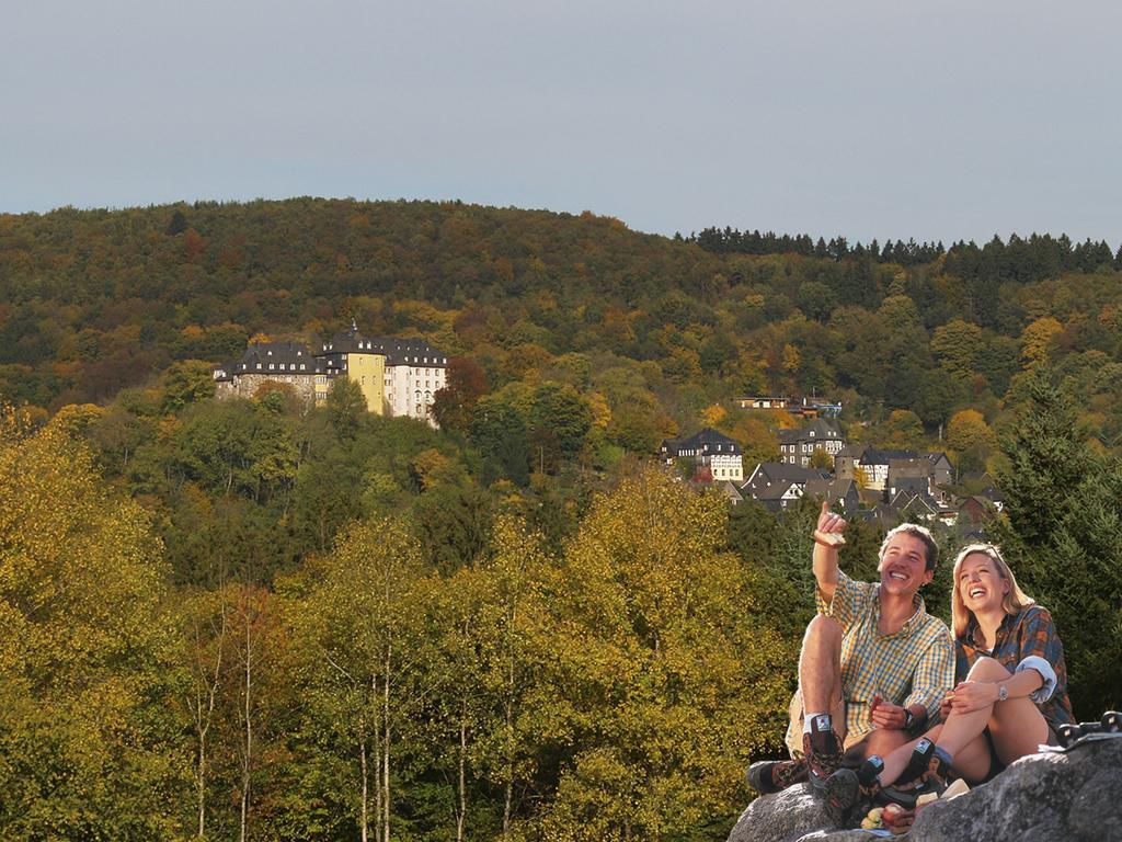 Hotel Zum Weissen Stein Kirchen  ภายนอก รูปภาพ