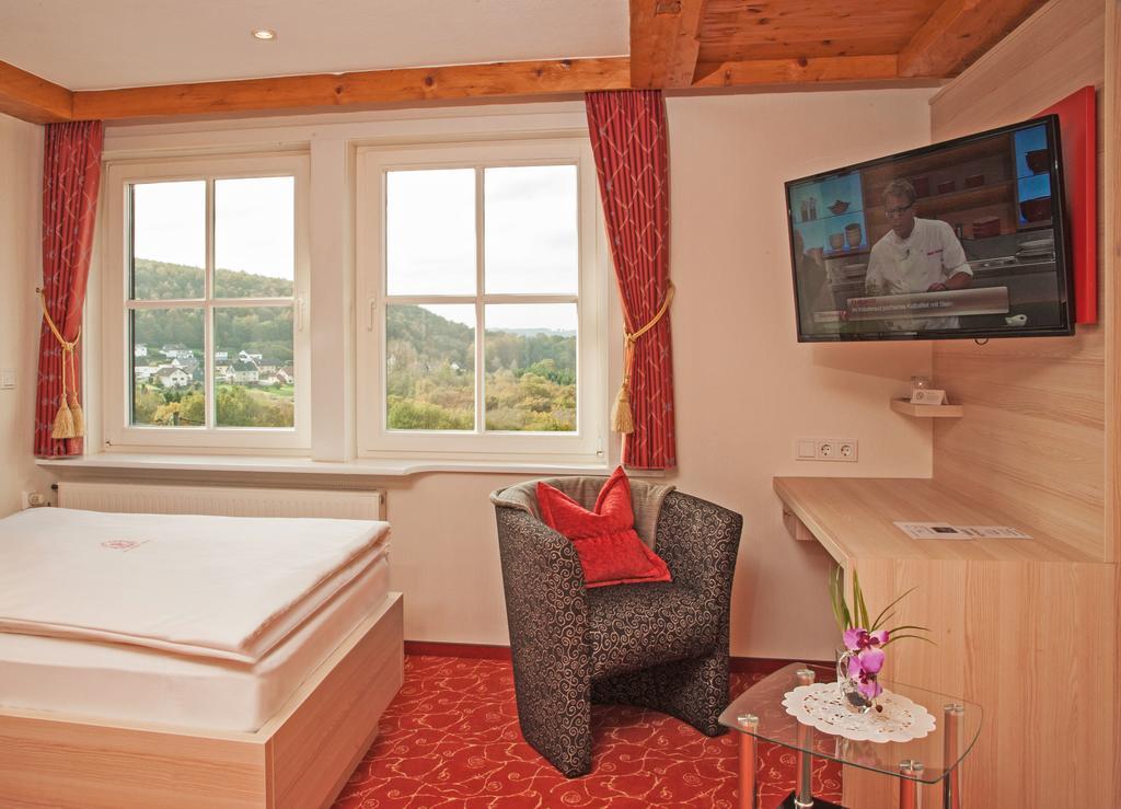 Hotel Zum Weissen Stein Kirchen  ห้อง รูปภาพ